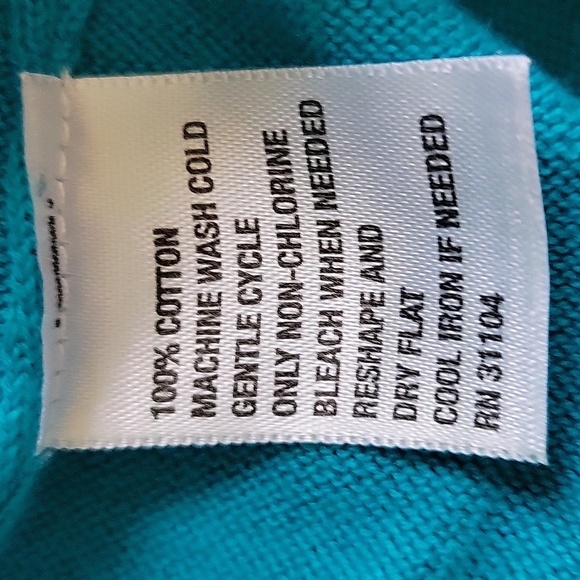 Crown & Ivy Blue Sweater with Parrot Design - Picture 4 of 4